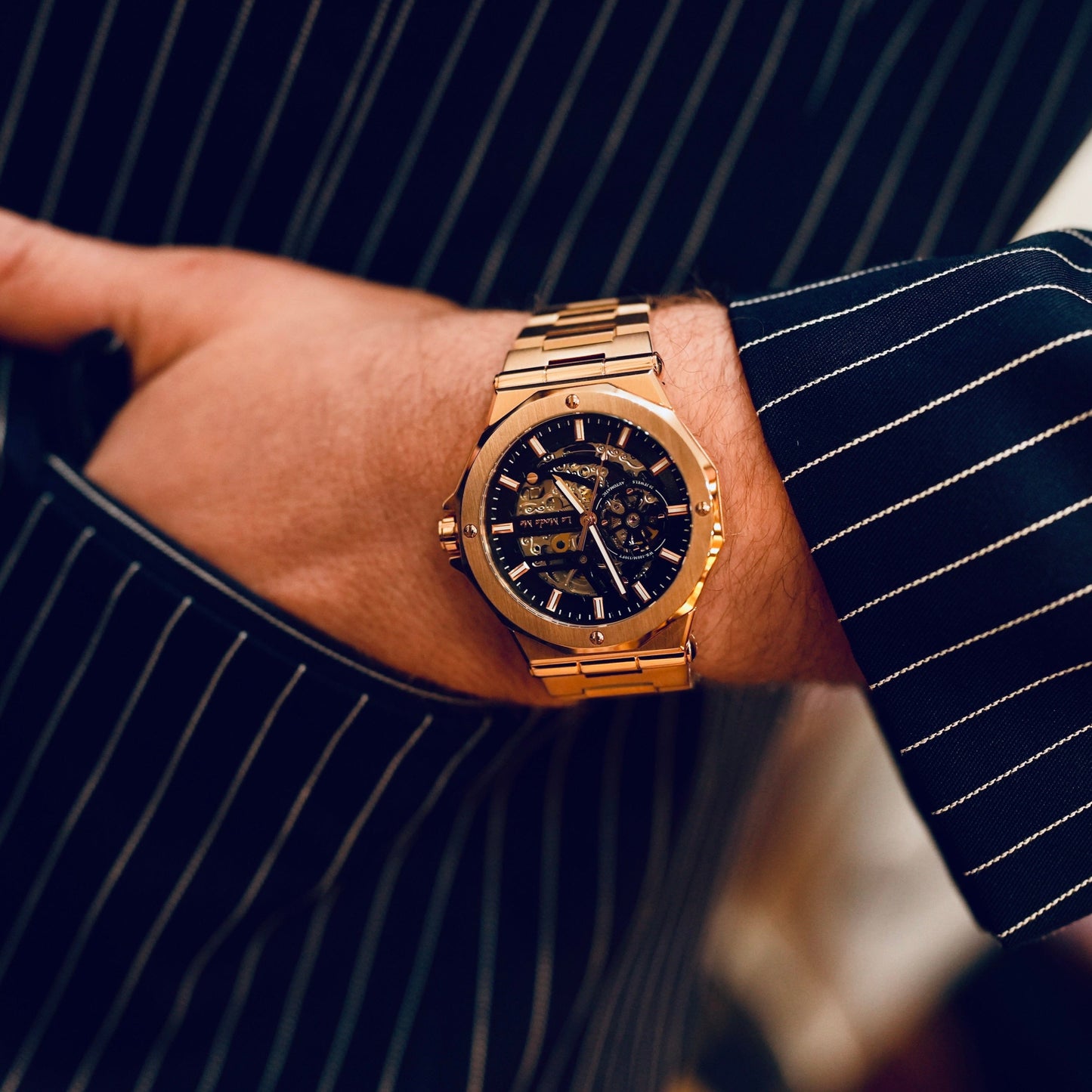 Rubros Jewel Gold